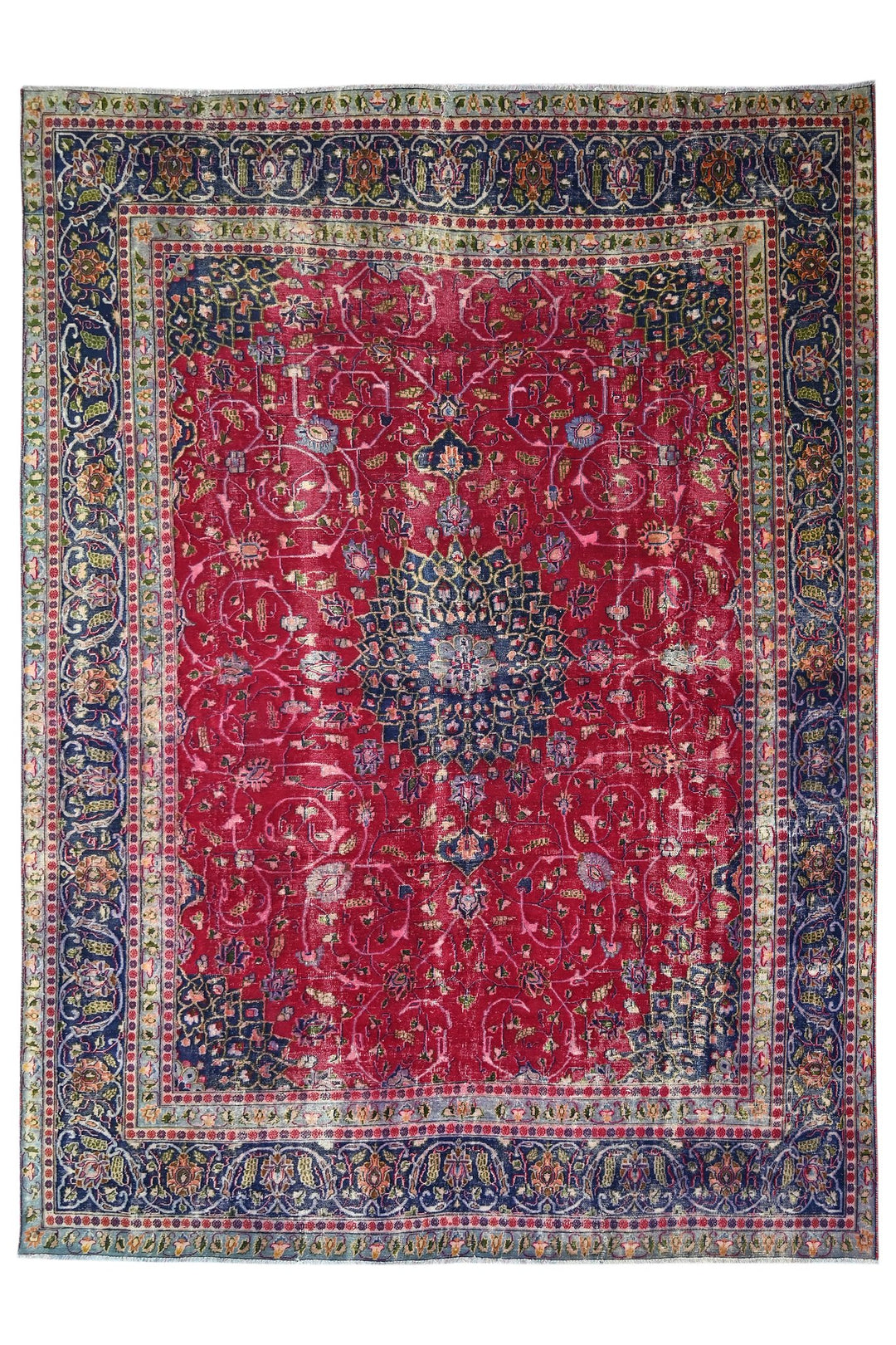 red Oversized rug 9' 1" x 12' 6"