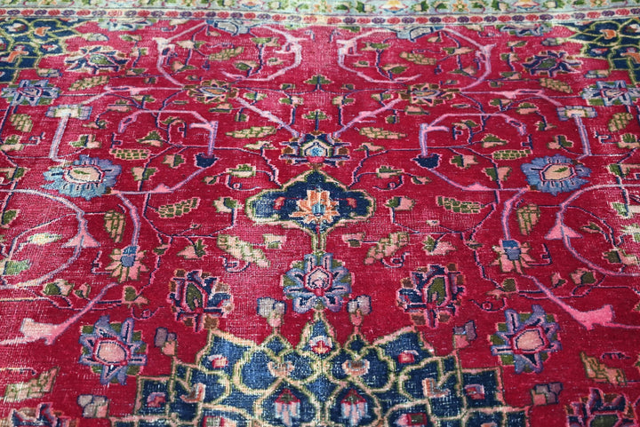 red Oversized rug 9' 1" x 12' 6"