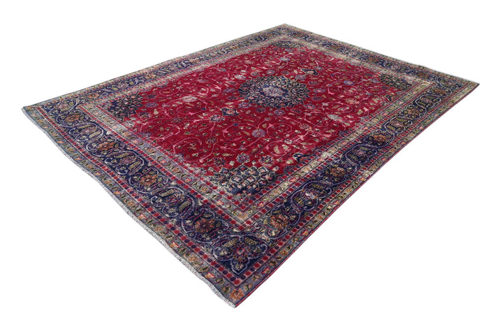 red Oversized rug 9' 1" x 12' 6"