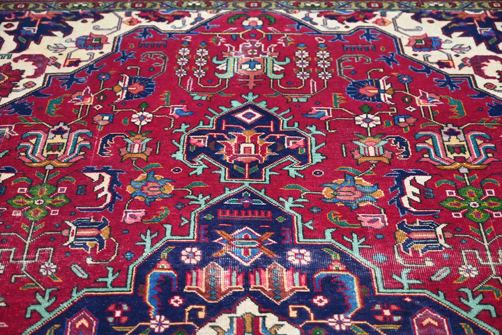 red Oversized rug 9' 2" x 11' 11"