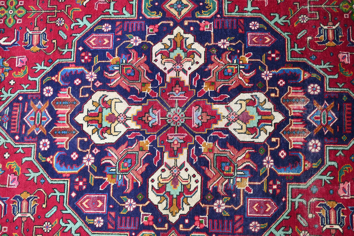red Oversized rug 9' 2" x 11' 11"