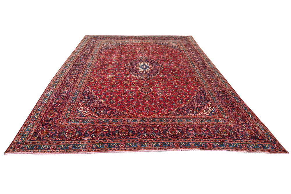 red Oversized rug 9' 4" x 13' 1"