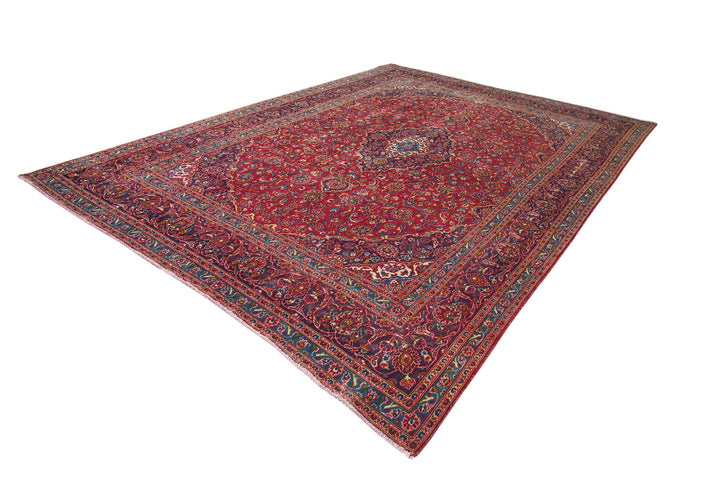 red Oversized rug 9' 4" x 13' 1"