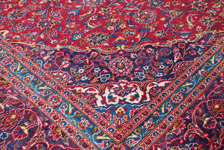red Oversized rug 9' 4" x 13' 1"