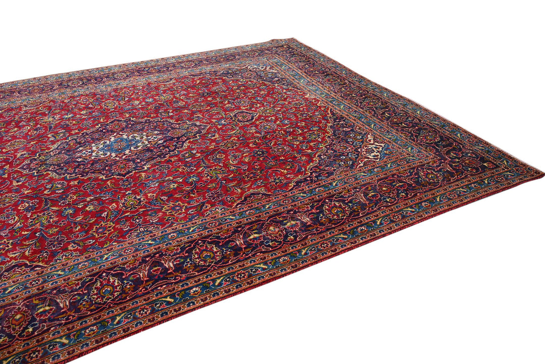 red Oversized rug 9' 4" x 13' 1"