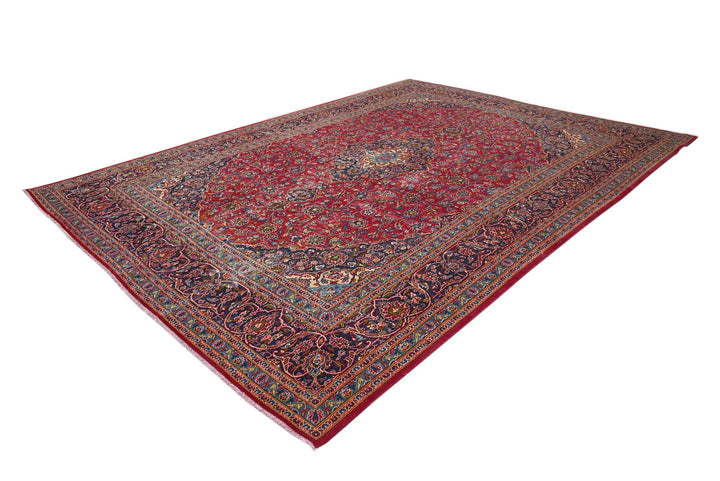 red Oversized rug 9' 3" x 12' 8"