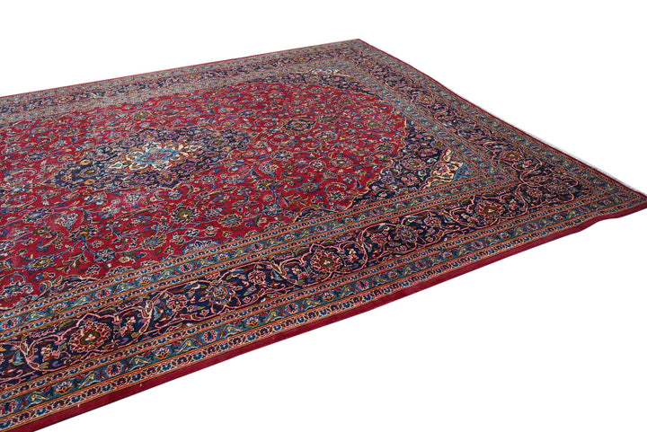 red Oversized rug 9' 3" x 12' 8"