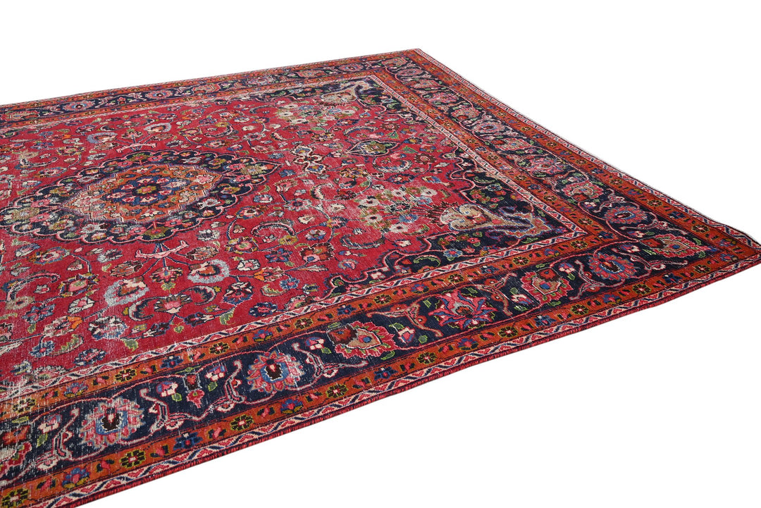 red Oversized rug 9' 6" x 13' 2"