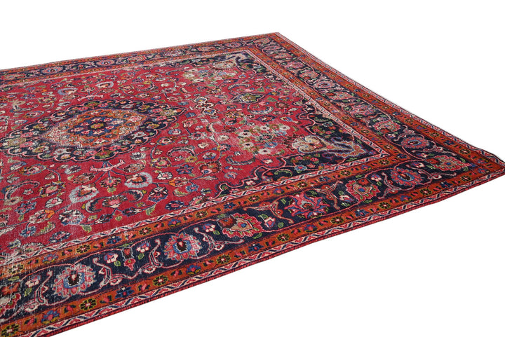 red Oversized rug 9' 6" x 13' 2"