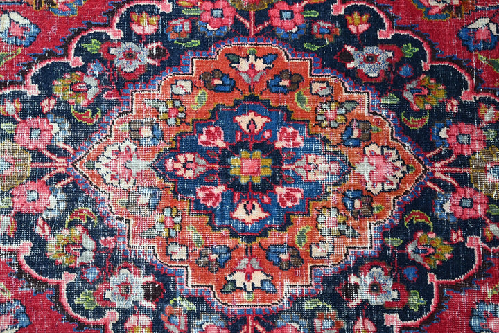 red Oversized rug 9' 6" x 13' 2"