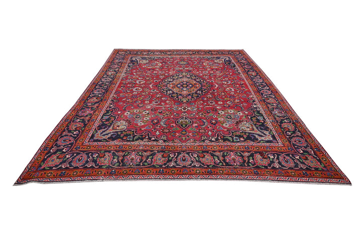 red Oversized rug 9' 6" x 13' 2"