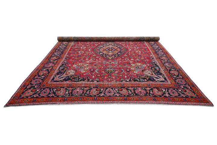 red Oversized rug 9' 6" x 13' 2"