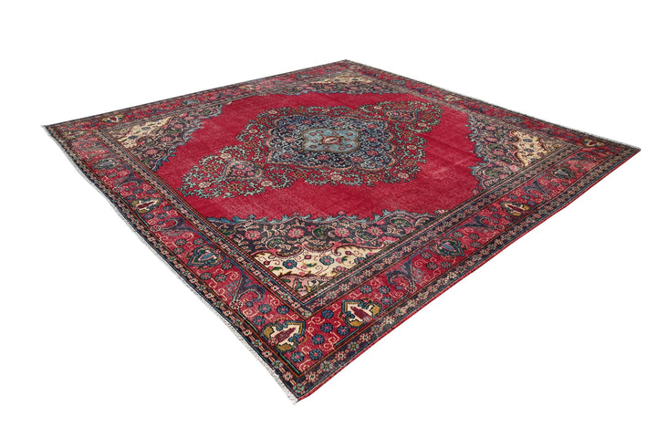 red Oversized rug 9' 4" x 9' 4"