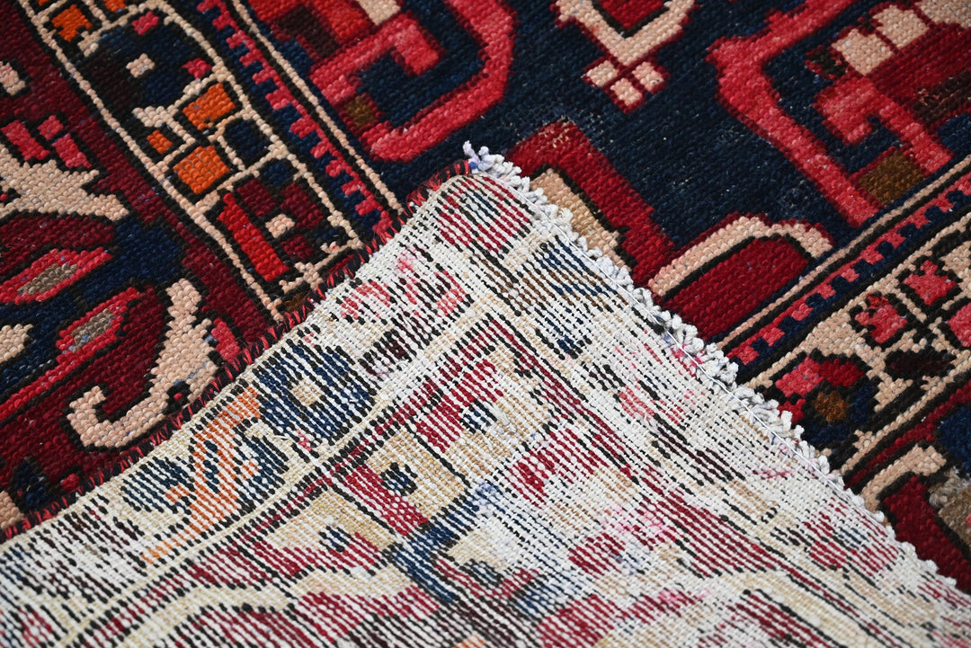 red Oversized rug 9' 8" x 11' 7"