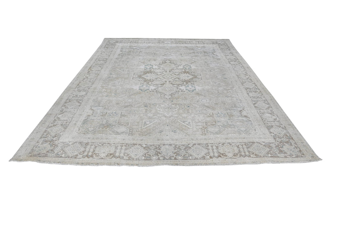 gray Oversized rug 9' 3" x 12' 7"