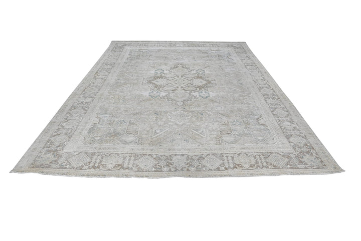 gray Oversized rug 9' 3" x 12' 7"