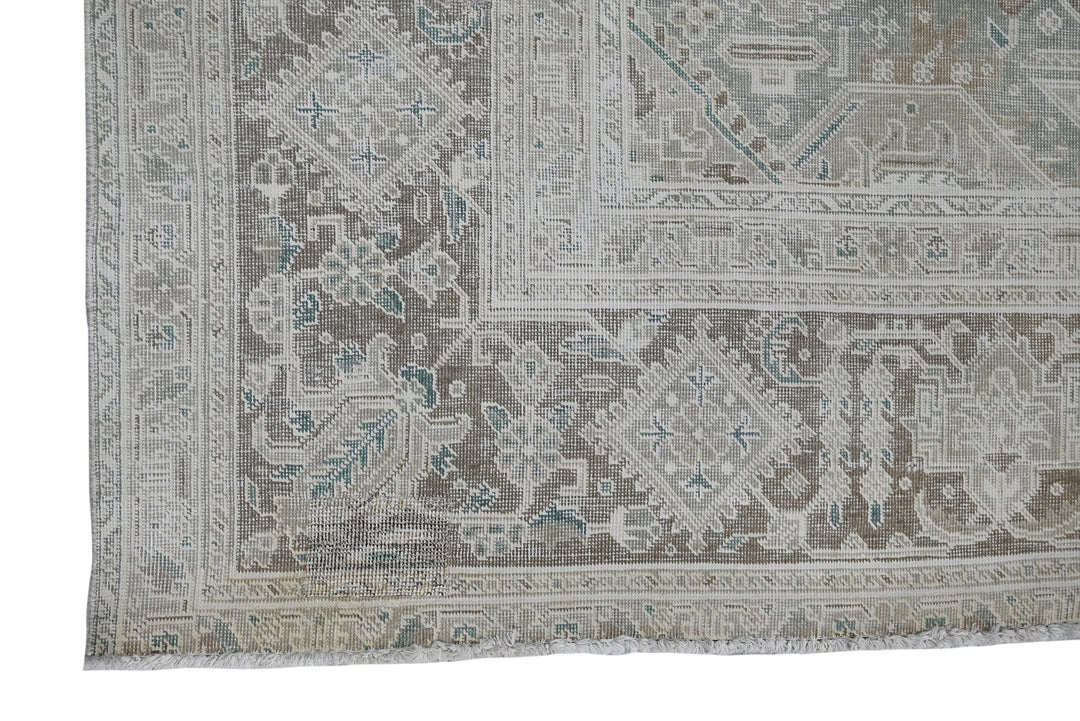gray Oversized rug 9' 3" x 12' 7"