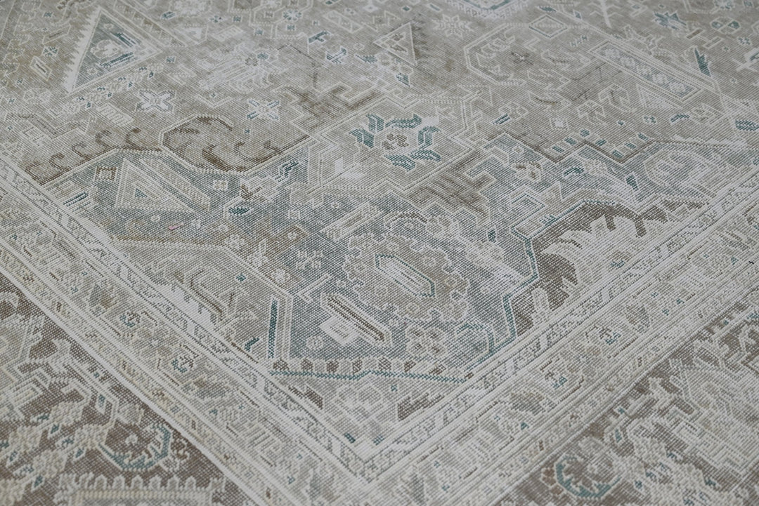 gray Oversized rug 9' 3" x 12' 7"