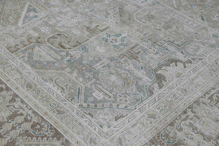 gray Oversized rug 9' 3" x 12' 7"