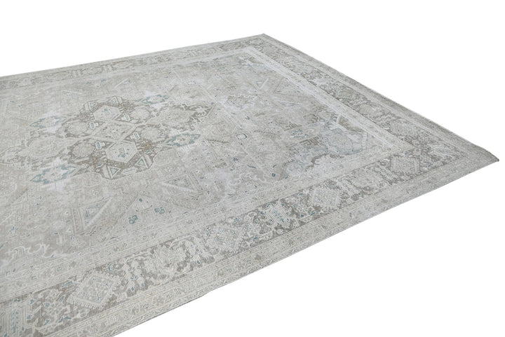 gray Oversized rug 9' 3" x 12' 7"