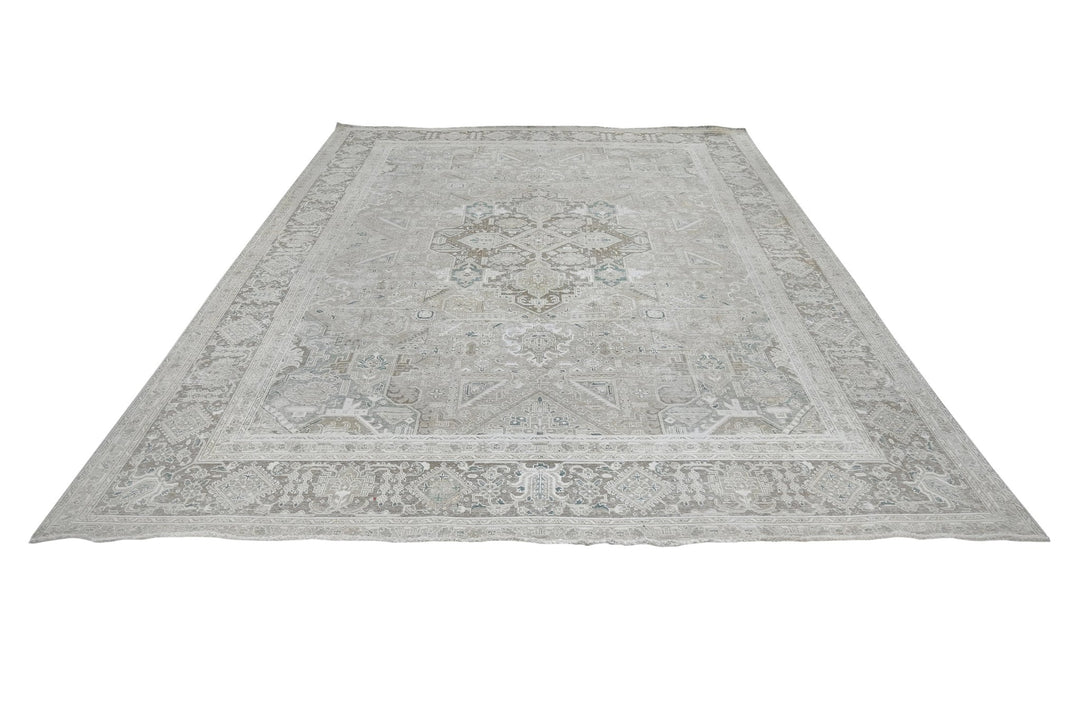 gray Oversized rug 9' 3" x 12' 7"