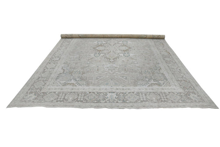 gray Oversized rug 9' 3" x 12' 7"