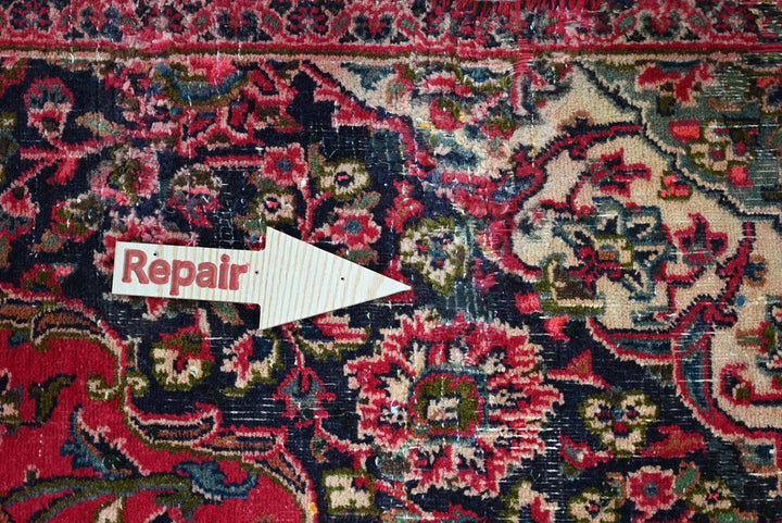 red Large rug 6' 5" x 9' 9"