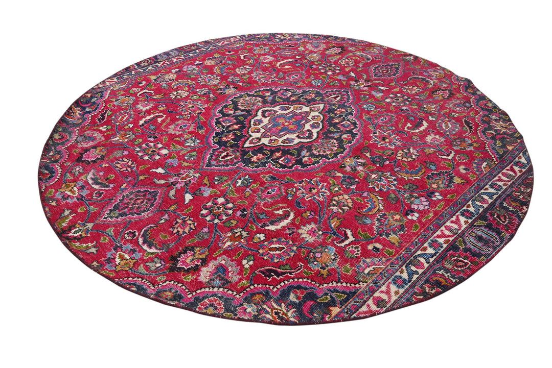 red Large rug 8' 4" x 8' 4"