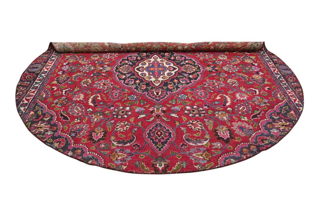 red Large rug 8' 4" x 8' 4"