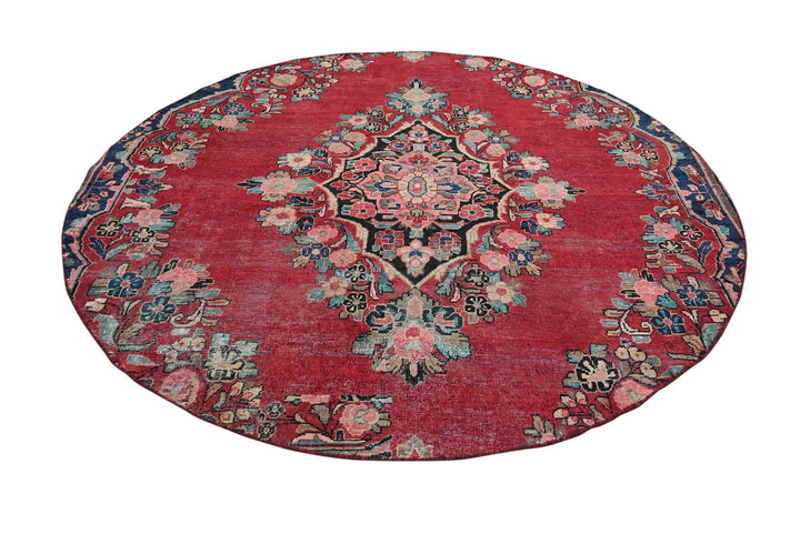 red Large rug 6' 7" x 6' 7"