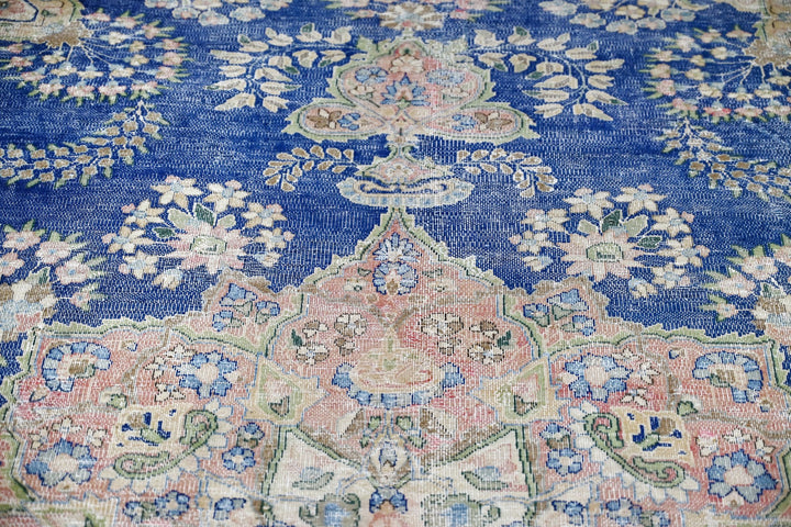 blue Large rug 8' 6" x 8' 6"