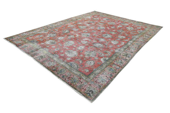 red Oversized rug 9' 0" x 11' 8"