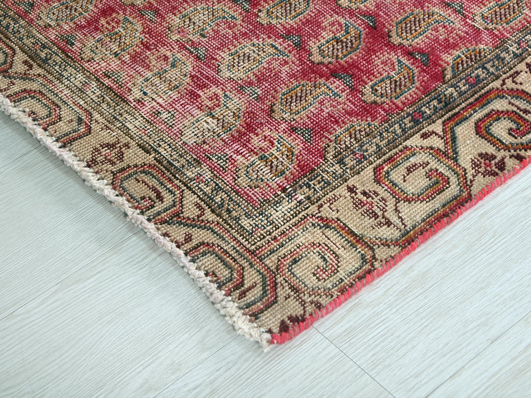 a close up of a rug on the floor