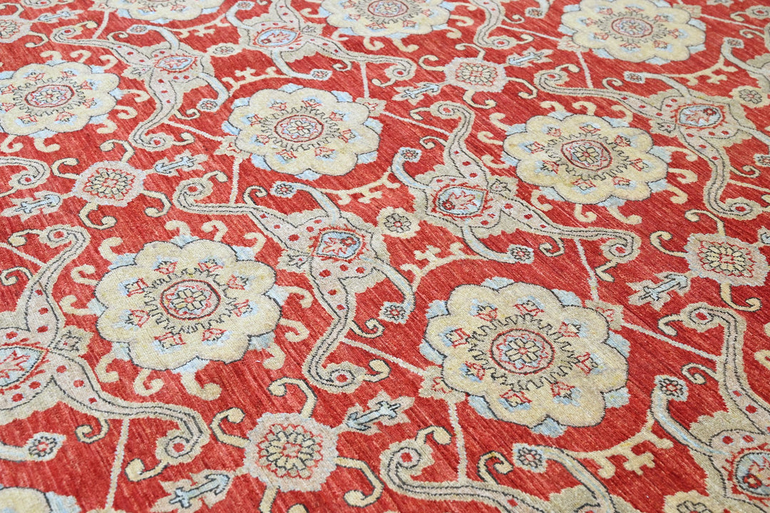 red Oversized rug 8' 10" x 11' 10"