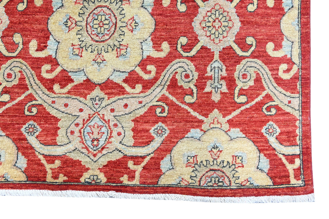 red Oversized rug 8' 10" x 11' 10"
