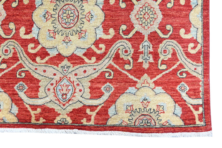 red Oversized rug 8' 10" x 11' 10"