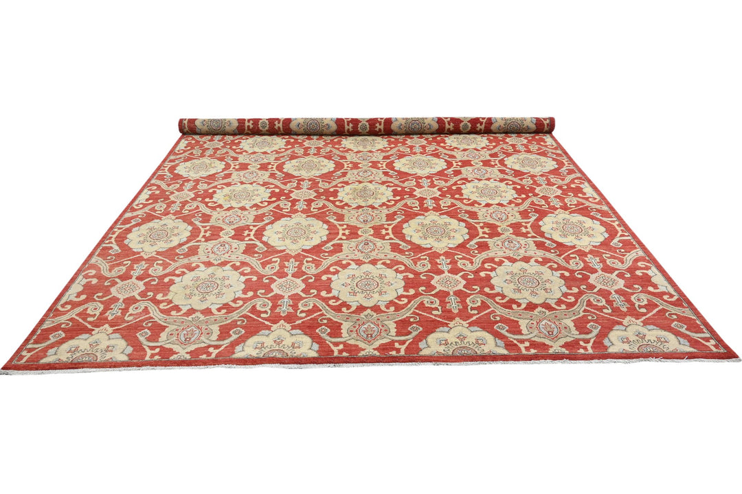 red Oversized rug 8' 10" x 11' 10"