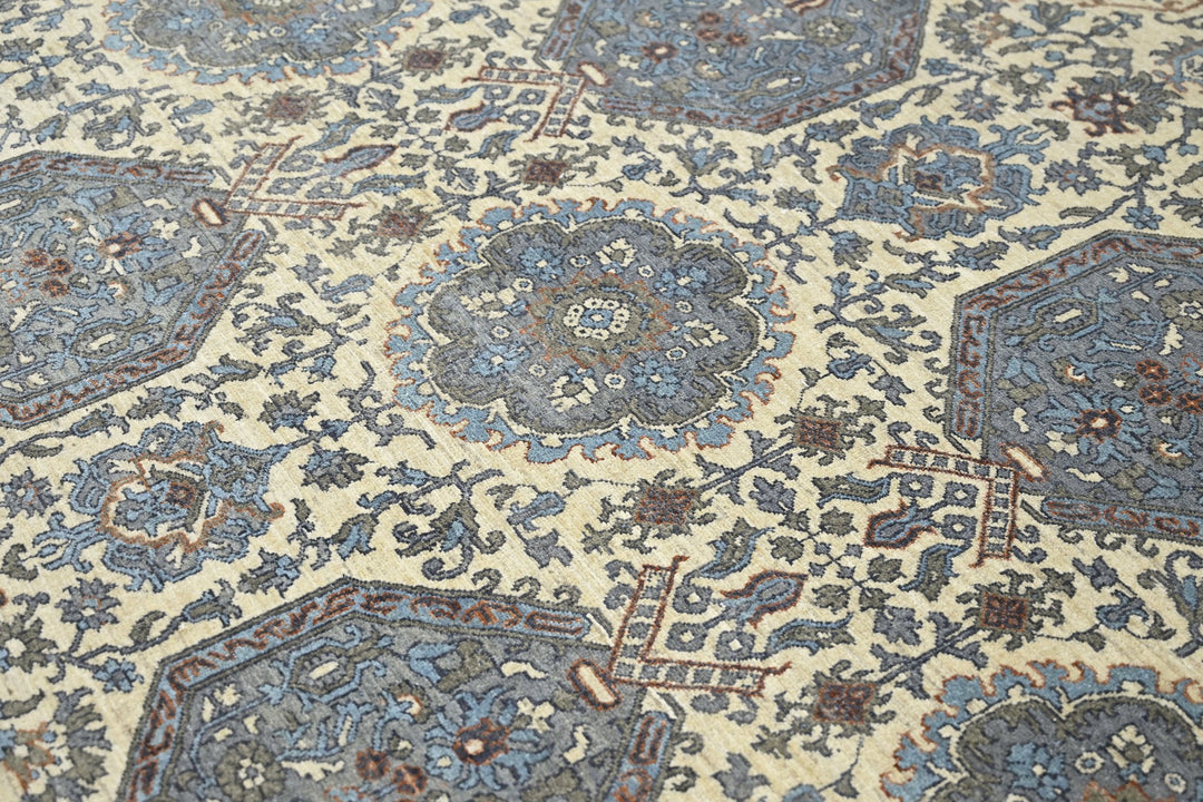 white Oversized rug 8' 11" x 11' 11"