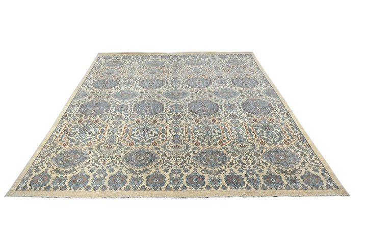 white Oversized rug 8' 11" x 11' 11"