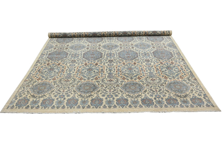white Oversized rug 8' 11" x 11' 11"