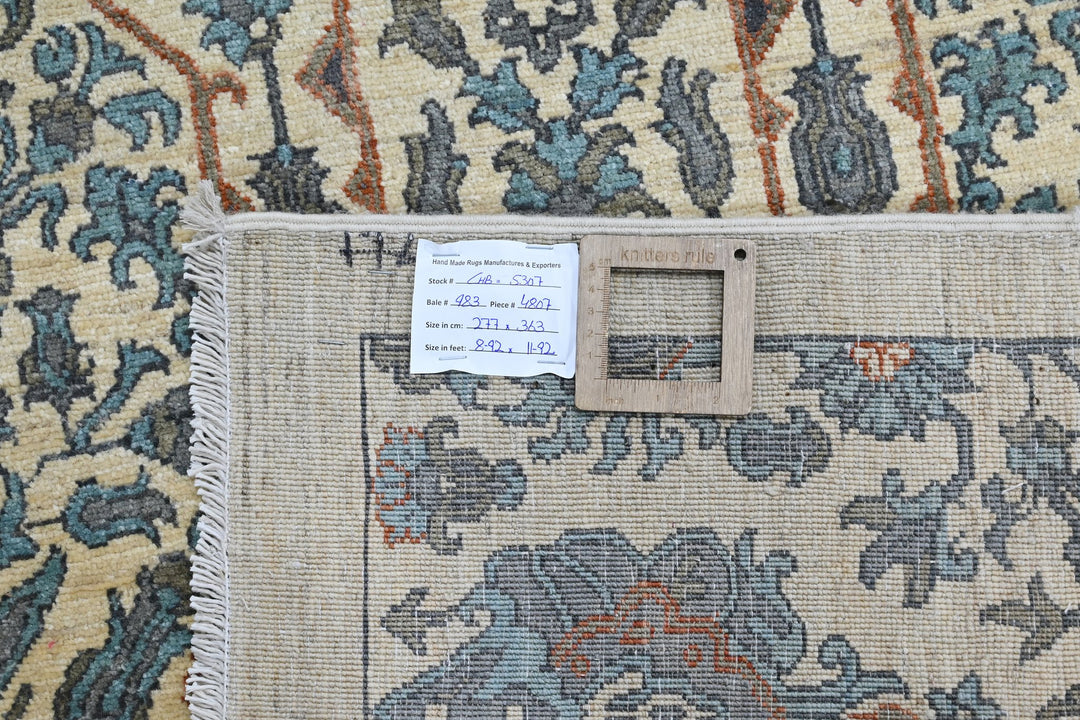 white Oversized rug 8' 11" x 11' 11"