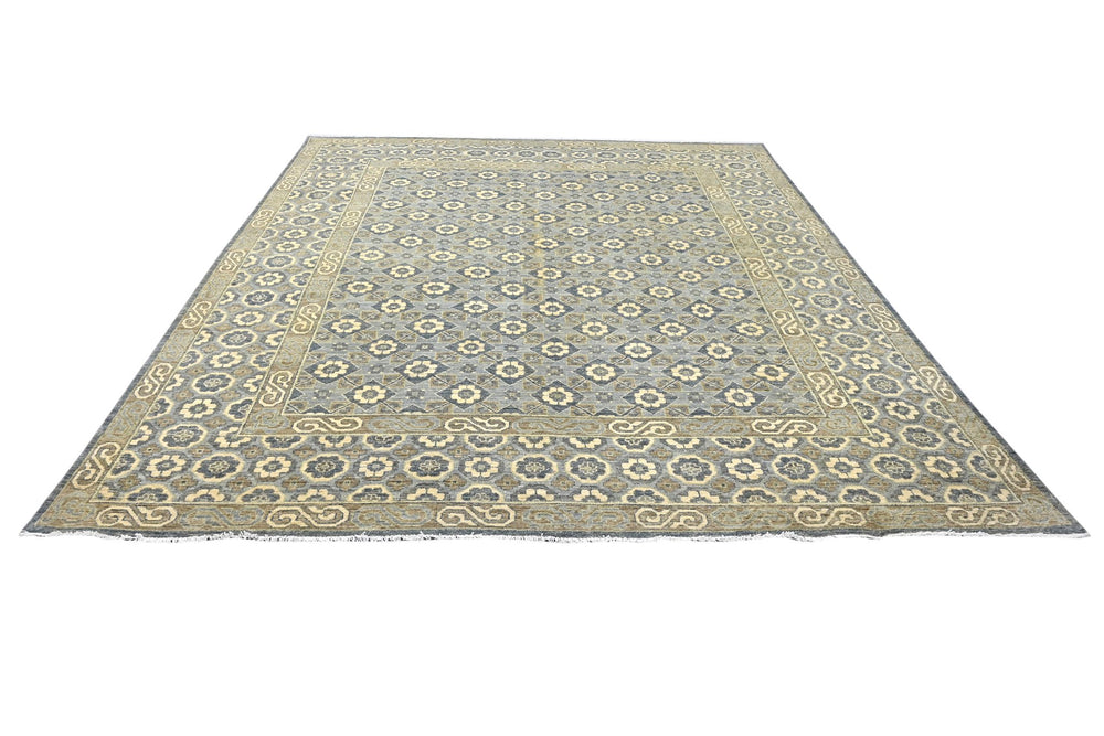 blue Oversized rug 8' 9" x 10' 2"