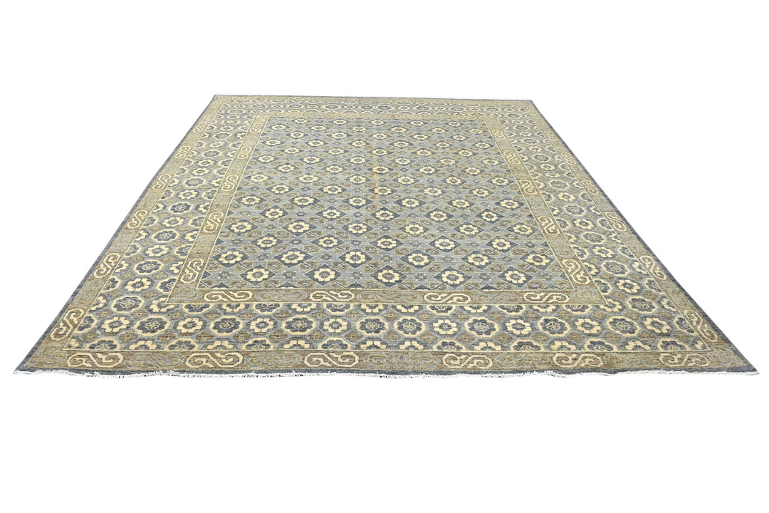 blue Oversized rug 8' 9" x 10' 2"