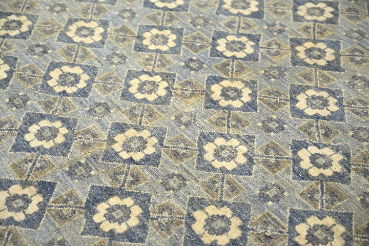 blue Oversized rug 8' 9" x 10' 2"
