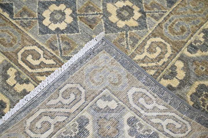 blue Oversized rug 8' 9" x 10' 2"