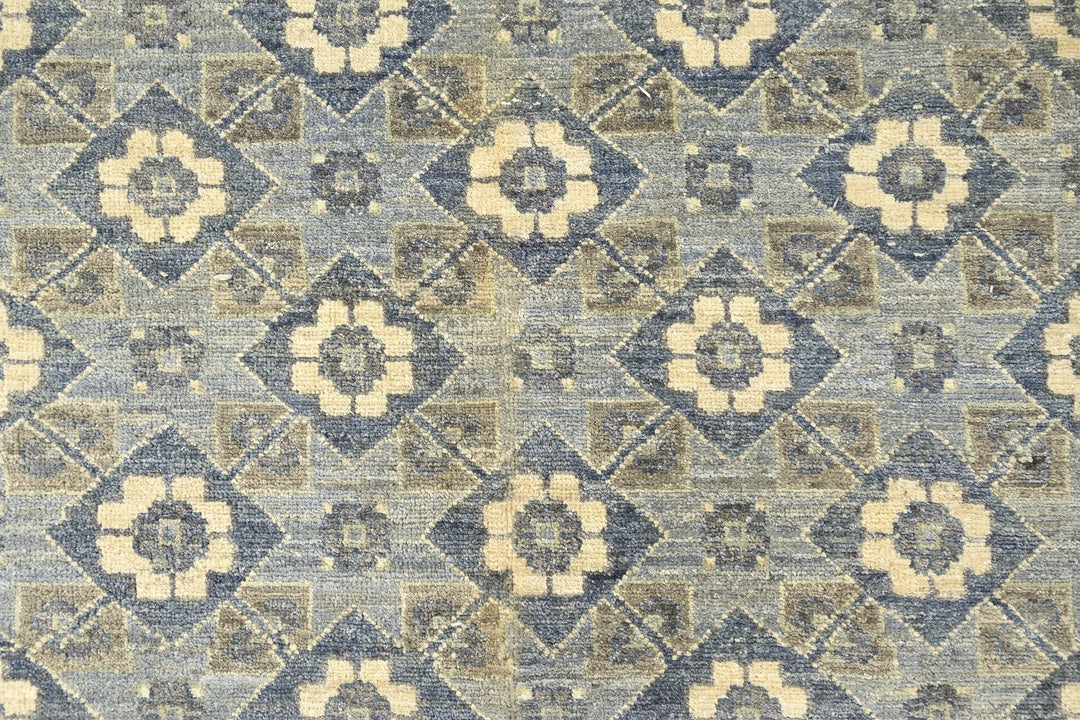 blue Oversized rug 8' 9" x 10' 2"