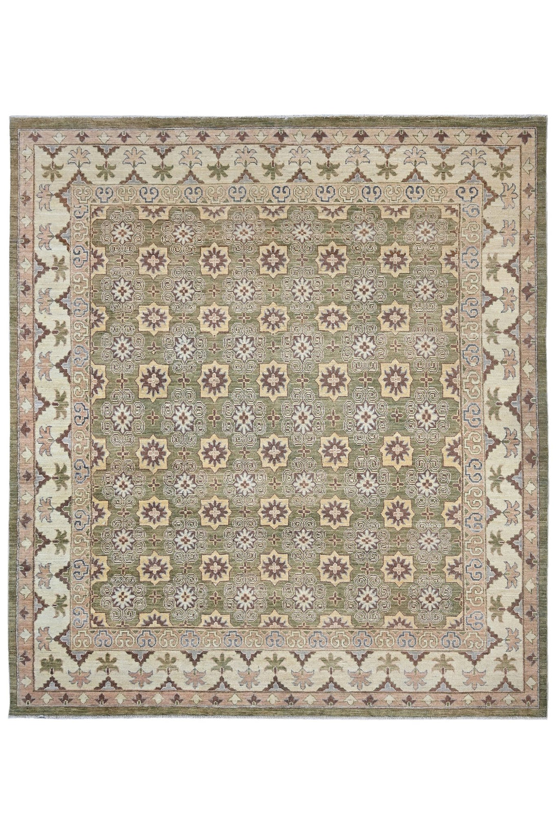 green Large rug 8' 4" x 9' 4"