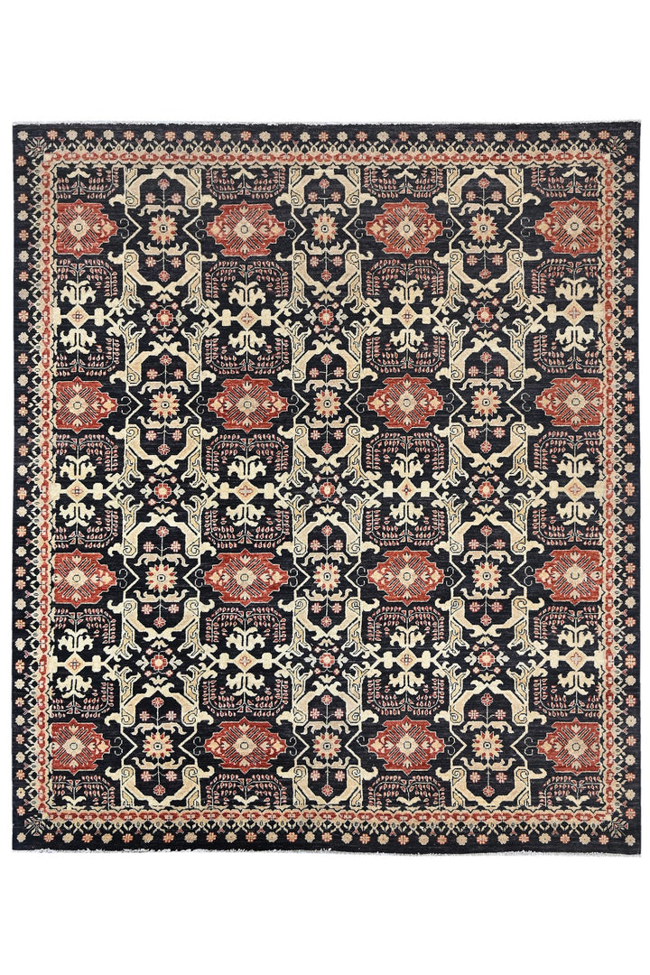 black Large rug 8' 0" x 9' 4"