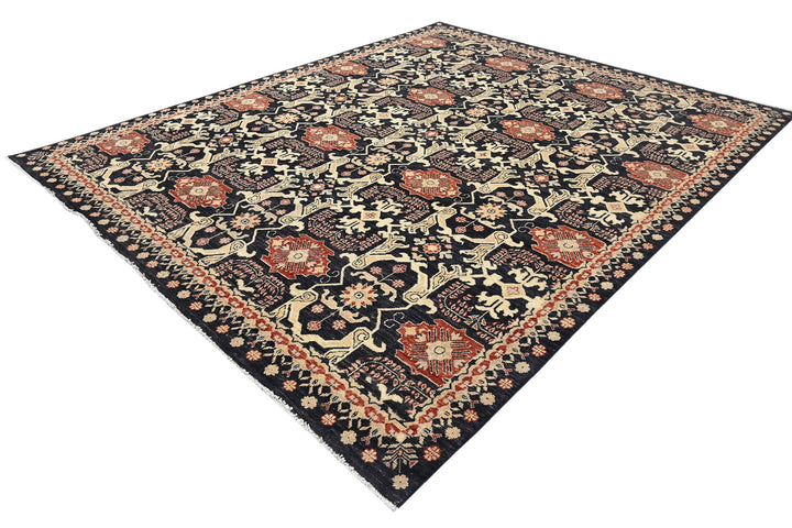 black Large rug 8' 0" x 9' 4"