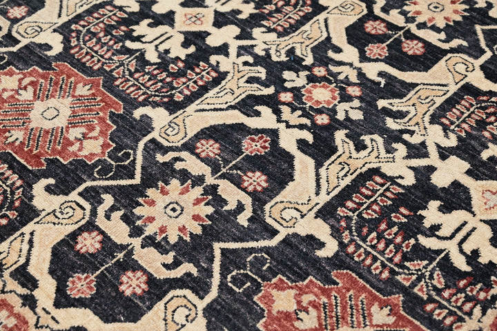 black Large rug 8' 0" x 9' 4"